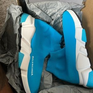 Balenciaga shoes size 5